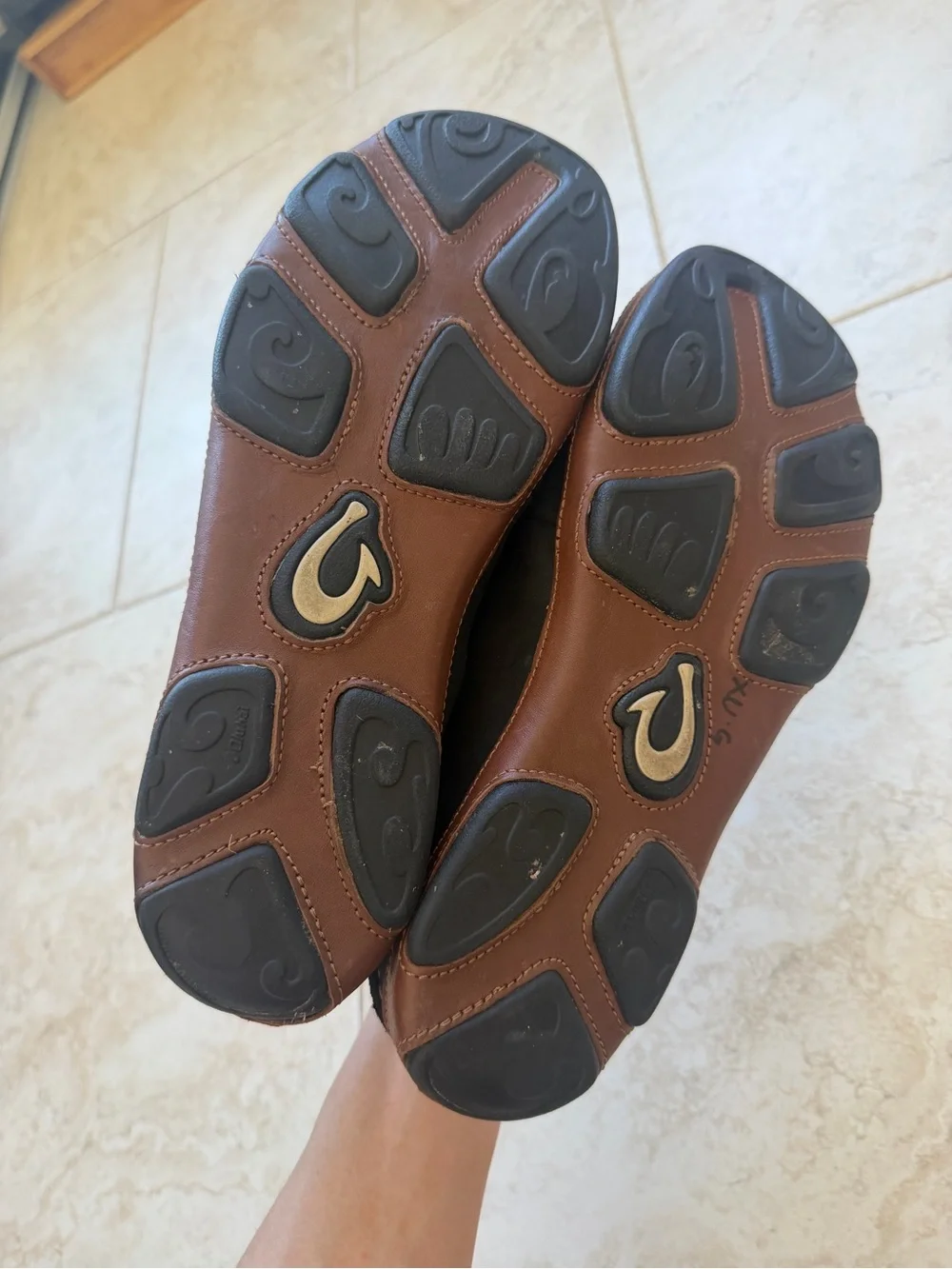 OLUKAI Black Moloa Leather Slip On Shoes